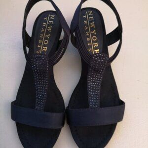 New York Transit Ladies Size 7M Wedge heel Navy Blue w/ Bling Sandals